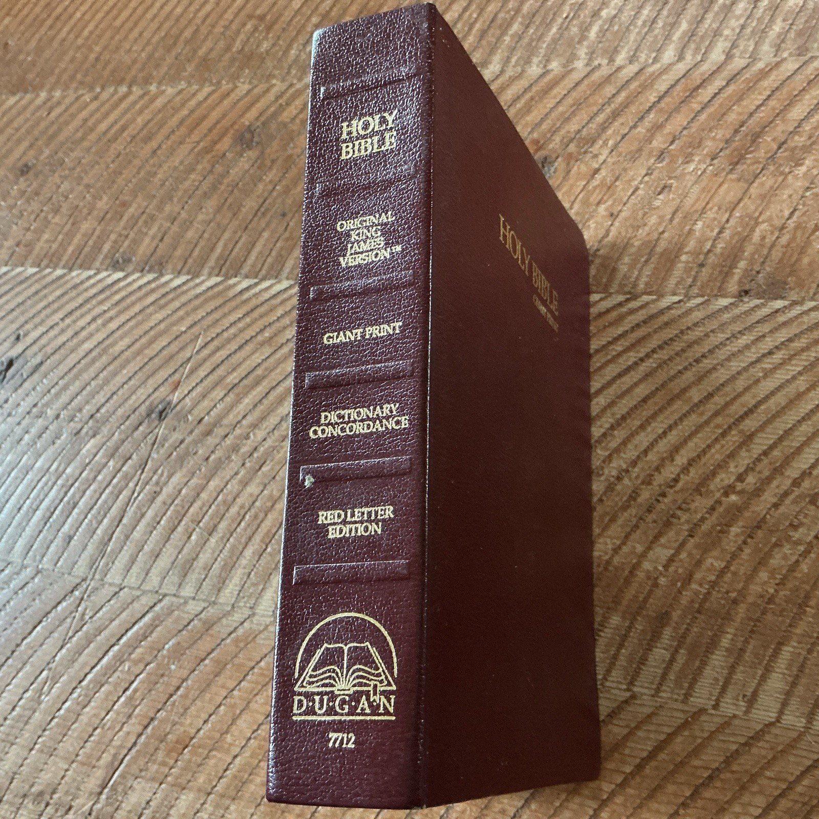 Holy Bible KJV Giant Print Dictionary Concordance Red Letter Dugan 7712 Burgundy